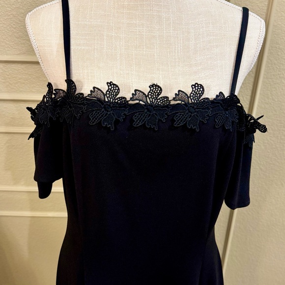 KENSIE Women’s Black Strapless Dress w/ Lace Detail & Wide A-Line Skirt. Size 12 - Picture 3 of 8
